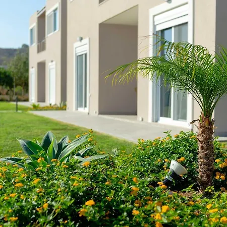 Apartahotel L & C Boutique 3*